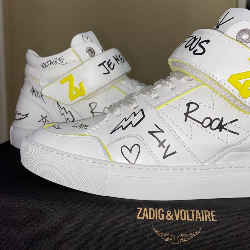 Women's Mid Flash Graffiti Low Top Sneakers